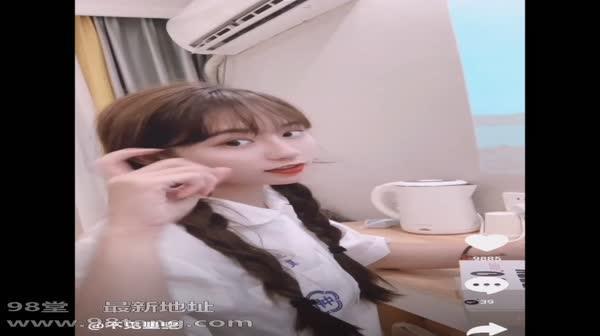 最近很火的“不见星空”20部作品高清合一高颜值完美身材